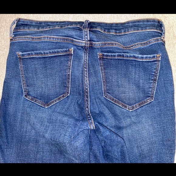 Old Navy Distressed Rockstar Jeans - Picture 6 of 6
